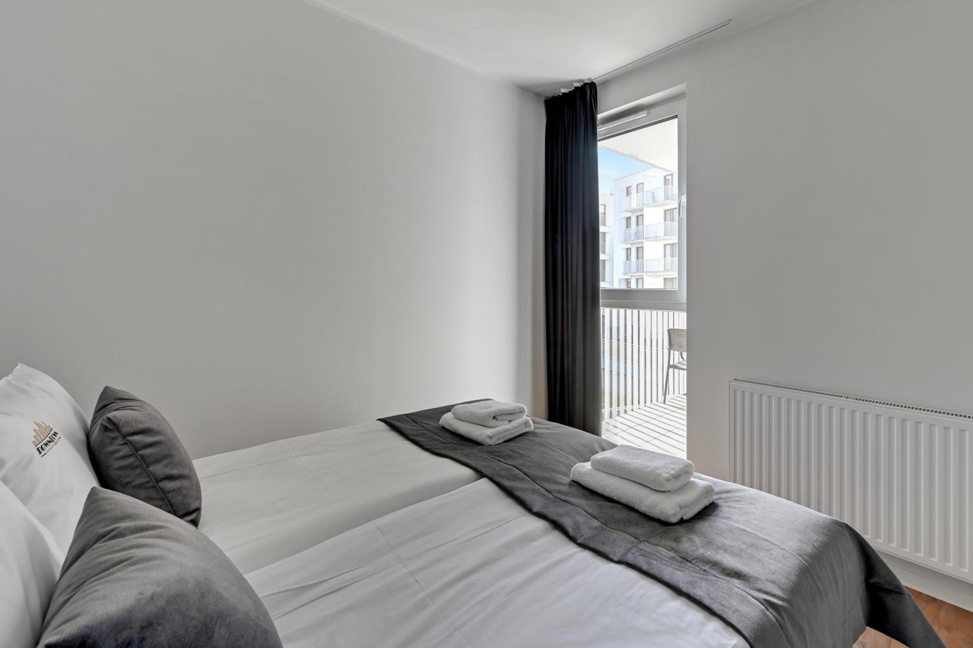 Aura 40 City Center By Downtown Apartments غدانسك الغرفة الصورة